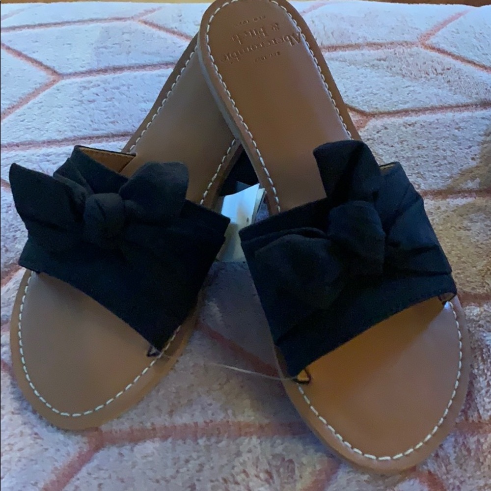 NWT Black Abercrombie Slides